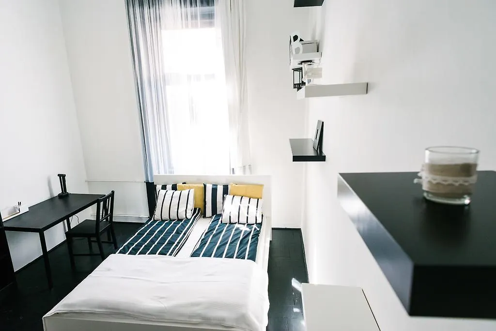 D.Five Stylish Apartment On Vaci Street Budapest