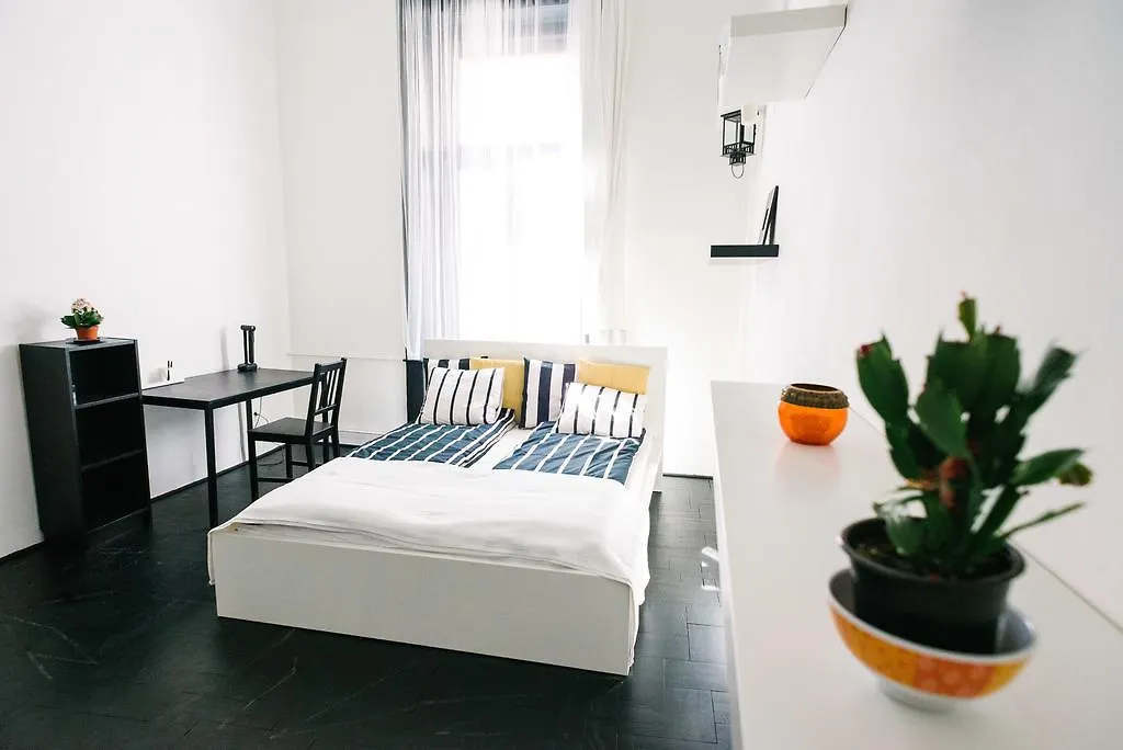 D.Five Stylish Apartment On Vaci Street Budapest