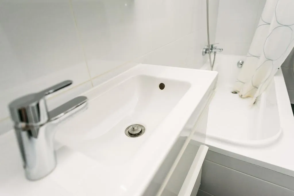 D.Five Stylish Apartment On Vaci Street Budapest Hungary